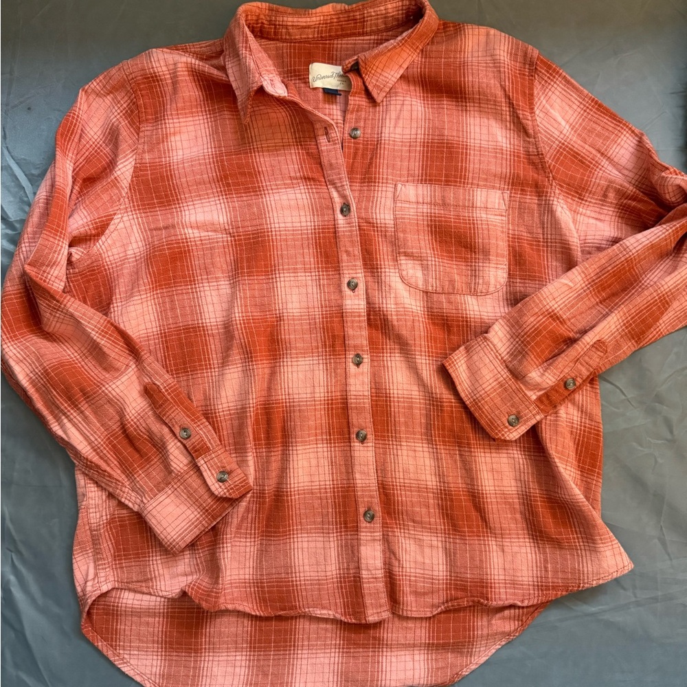Universal Thread Men's Red Plaid Button Down Shirt